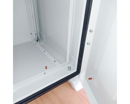 Шкаф инструментальный базовый 1260х400х1850